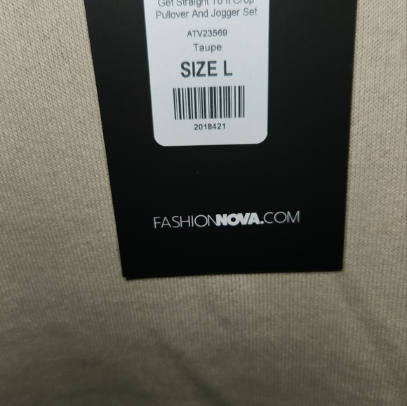 NWT!!! FASHION NOVA JOGGER SET !! - Picture 7 of 9